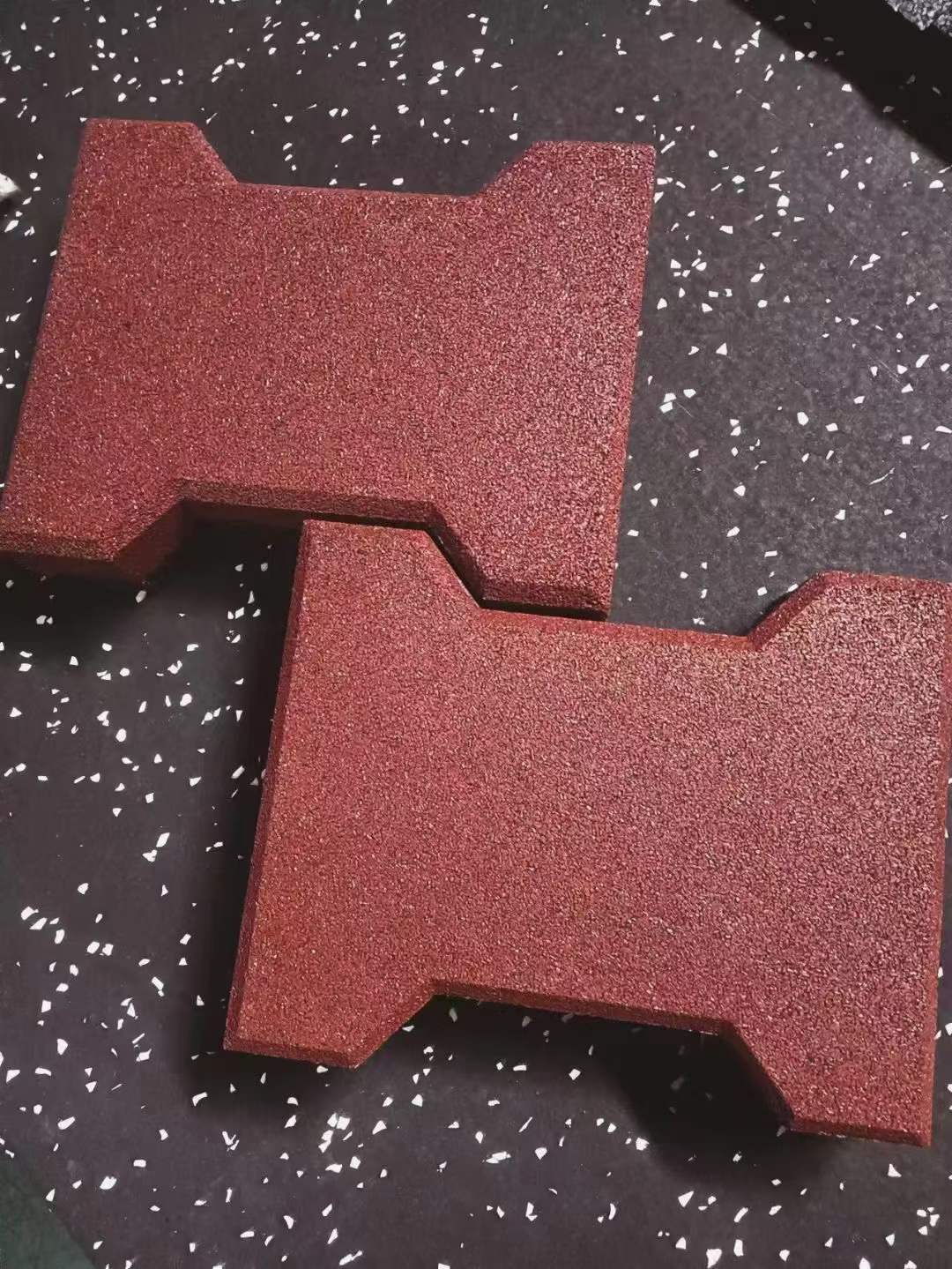 กระเบื้องปูยางประสานอิฐ 5/8"