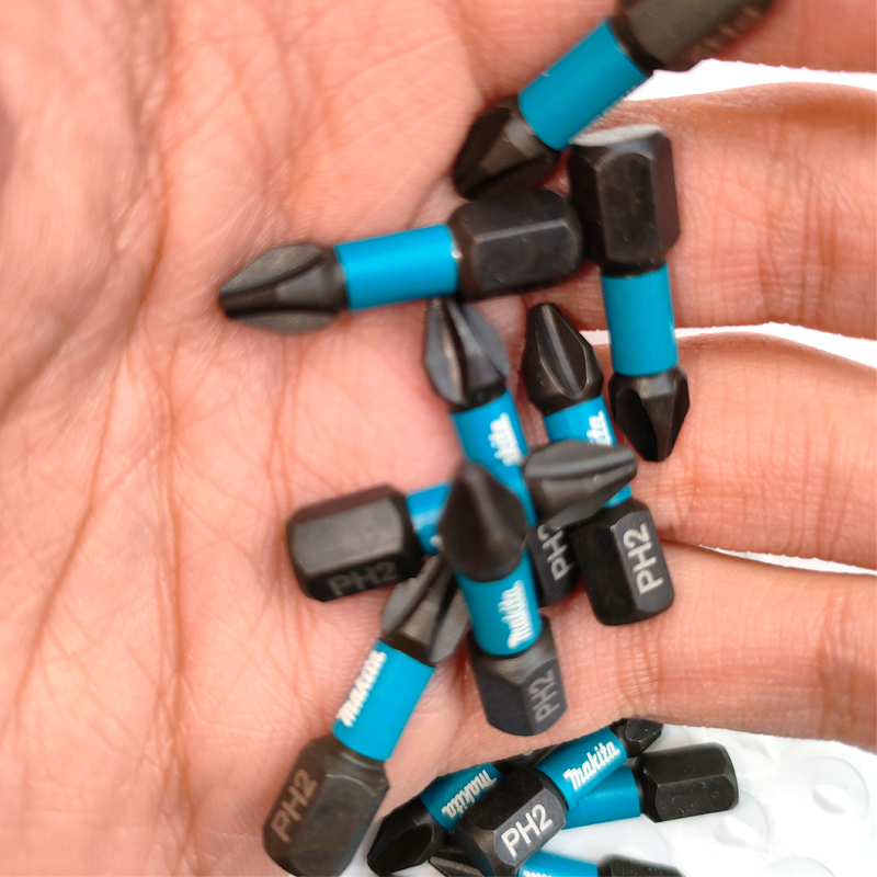 Makita 원래 충격 유형 비트 PH2 25MM 고경도 전기 스크루 드라이버 검정색 도구 부품 2-5PCS