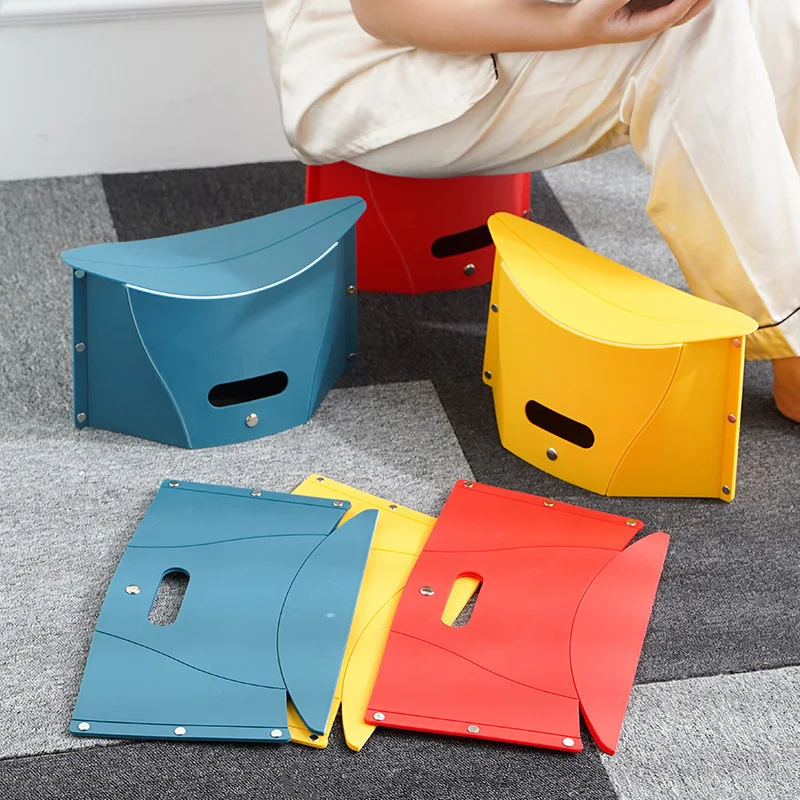 Taburete plegable con tarjeta portátil para acampar y pescar al aire libre, cesta de plástico multifuncional, silla de almacenamiento