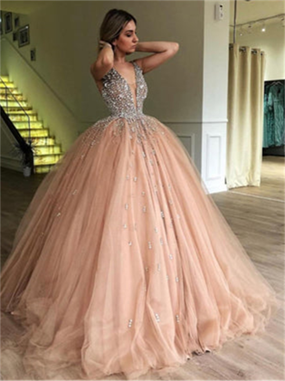 เซ็กซี่ลึกVคอTulleชุดราตรี 2024 Elegant BeadedแขนกุดคลาสสิกA-Lineความยาวชั้นชุดVestidos De Novia