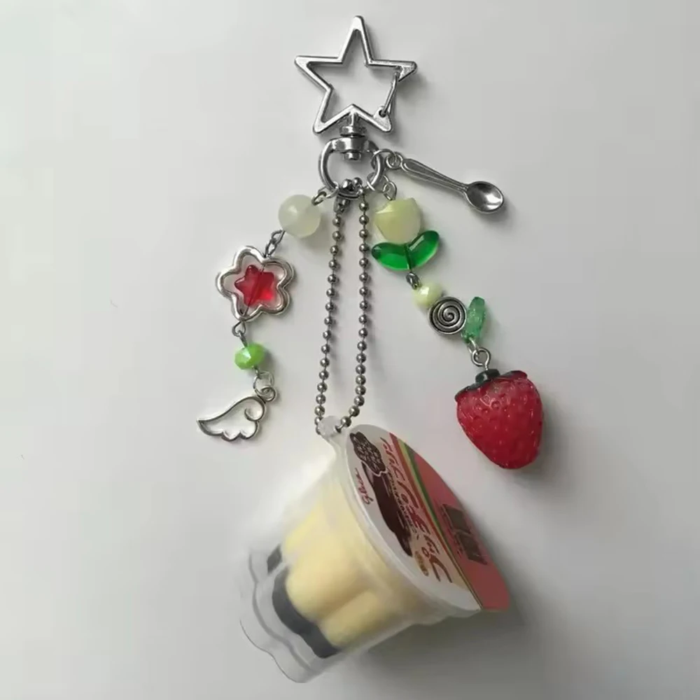 일본 푸딩 키 체인 핑크 옐로우 에그 플랜 Strewberry 비드 참 키 펜던트 Y2K Heisei Retro Aesthetic Beaded Keychain