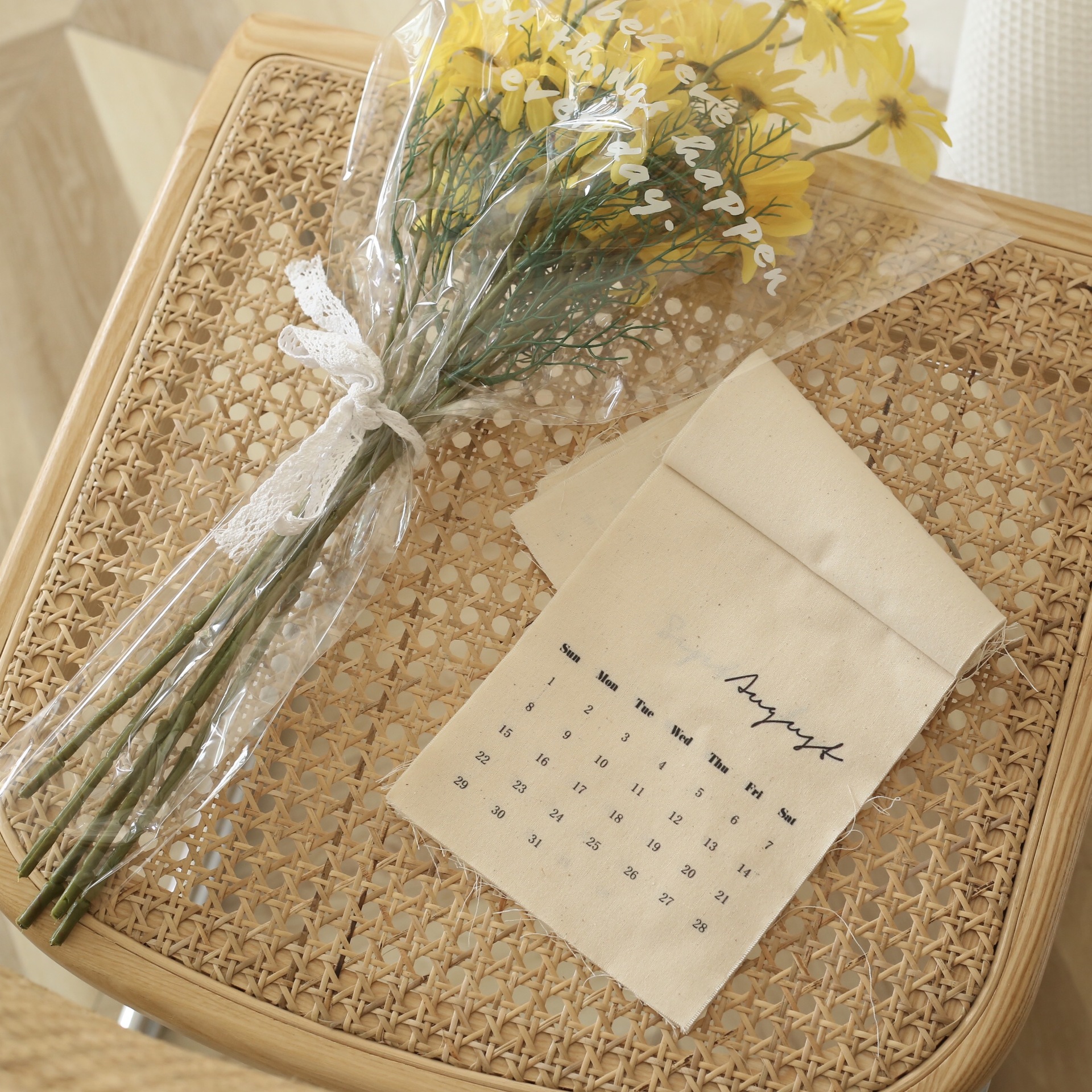 Ins 綿布 2025 壁掛けカレンダー韓国スタイル装飾英語カレンダーオフィス家の装飾人気のポーズ小道具