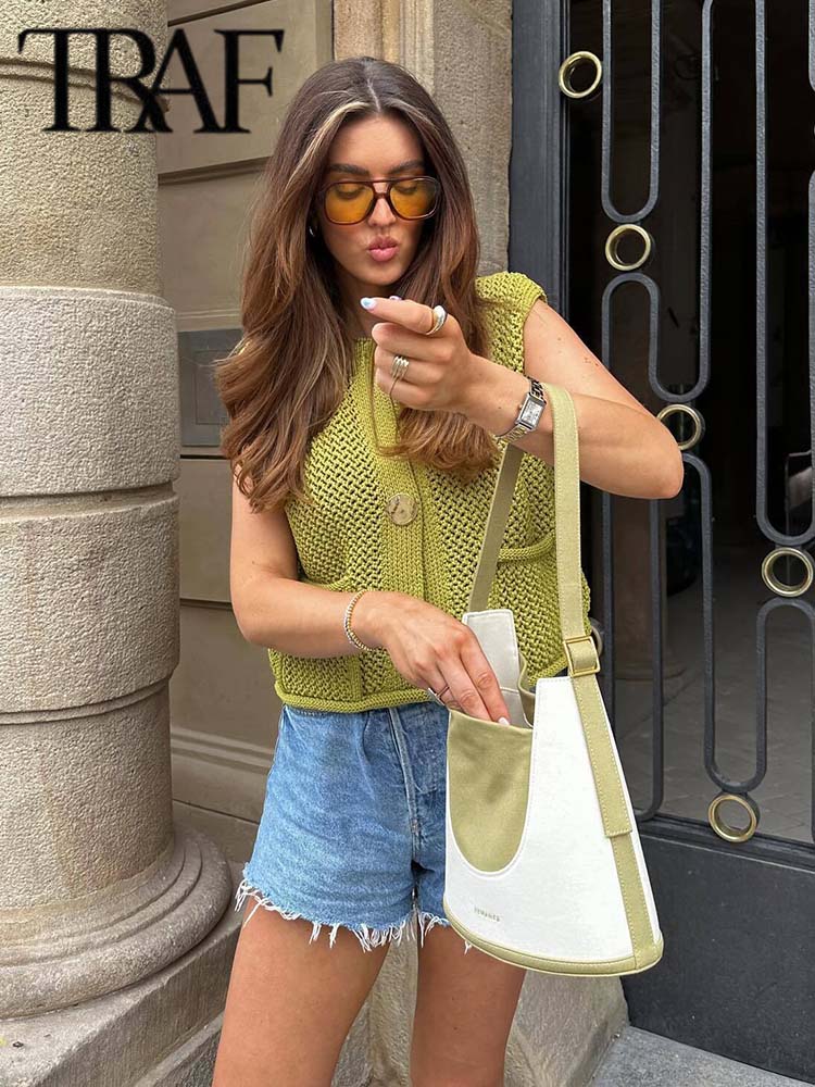 Damesmode Mouwloos Grof Naald Breien Vest Trui Vrouwelijke Chique Grote Zakken Patch Knoppen Vest Tops