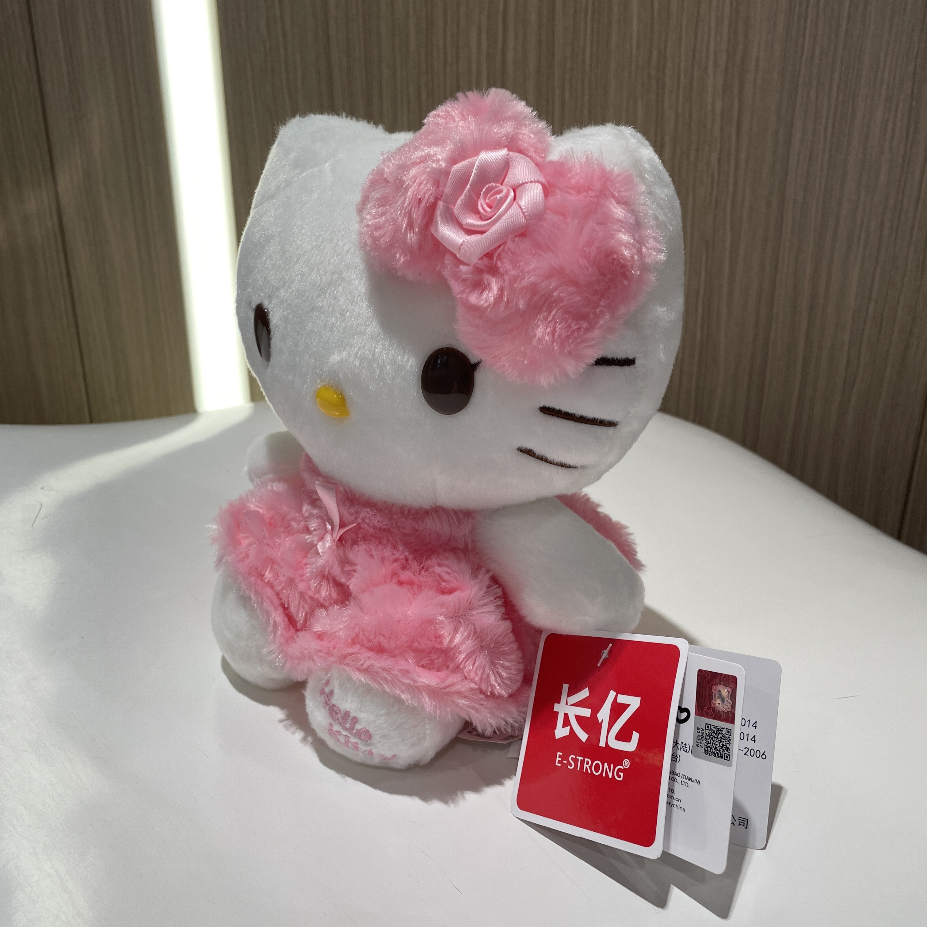 100 % echte Sanrio Hello Kitty Cinnamoroll Kuromi Melody Stoffpuppe, bequemes weiches Plüschtier, Valentinstag, Geburtstagsgeschenk