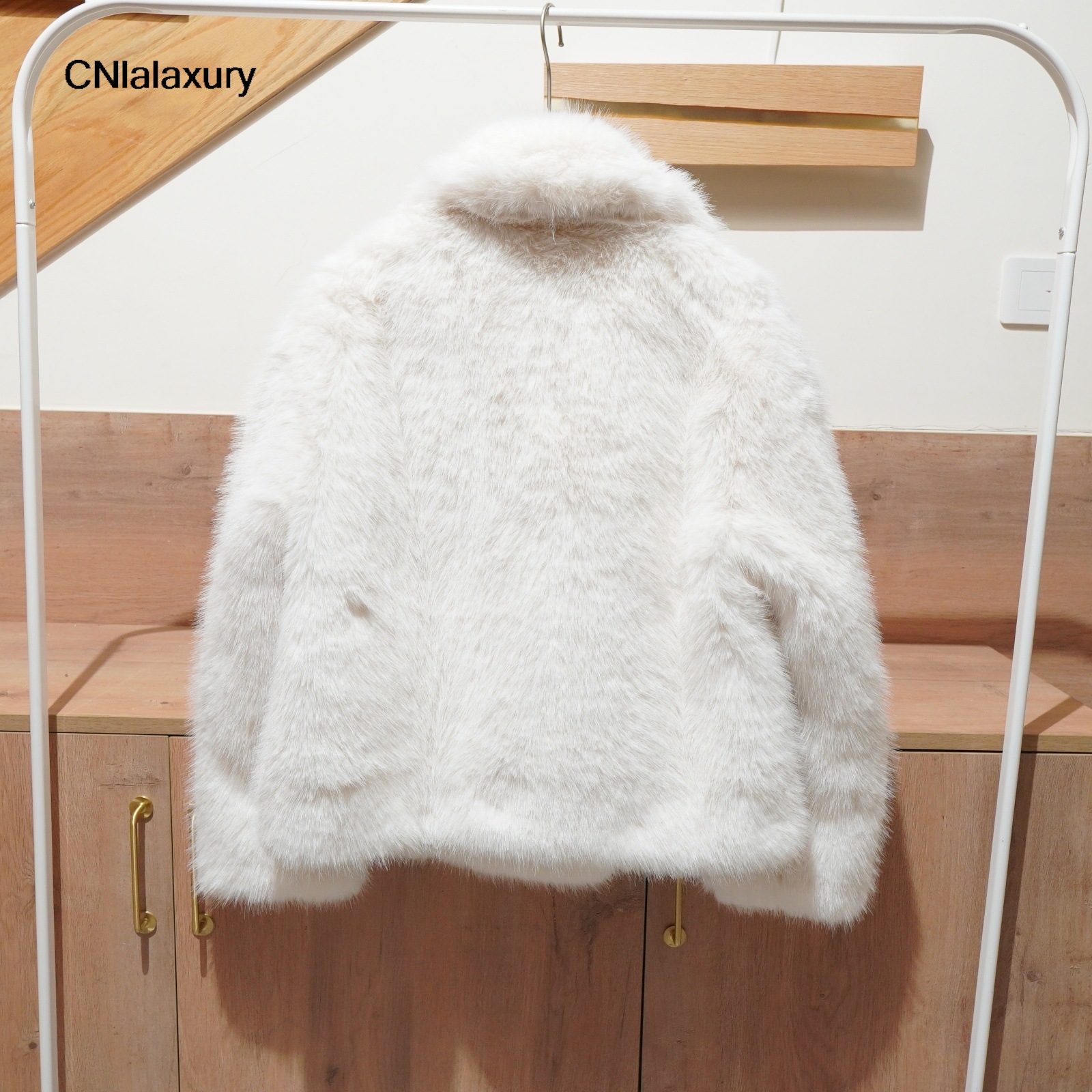 オリジナル品質のエレガントな固体ターンダウン襟長袖フェイクファーコート女性のファッションカジュアルルーズファージャケット Y2k トップス