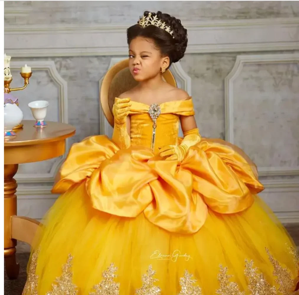 ชุดเดรสดอกไม้ Elegant สาวเจ้าหญิงสําหรับงานแต่งงาน First Communion Gowns ดอกไม้สาว