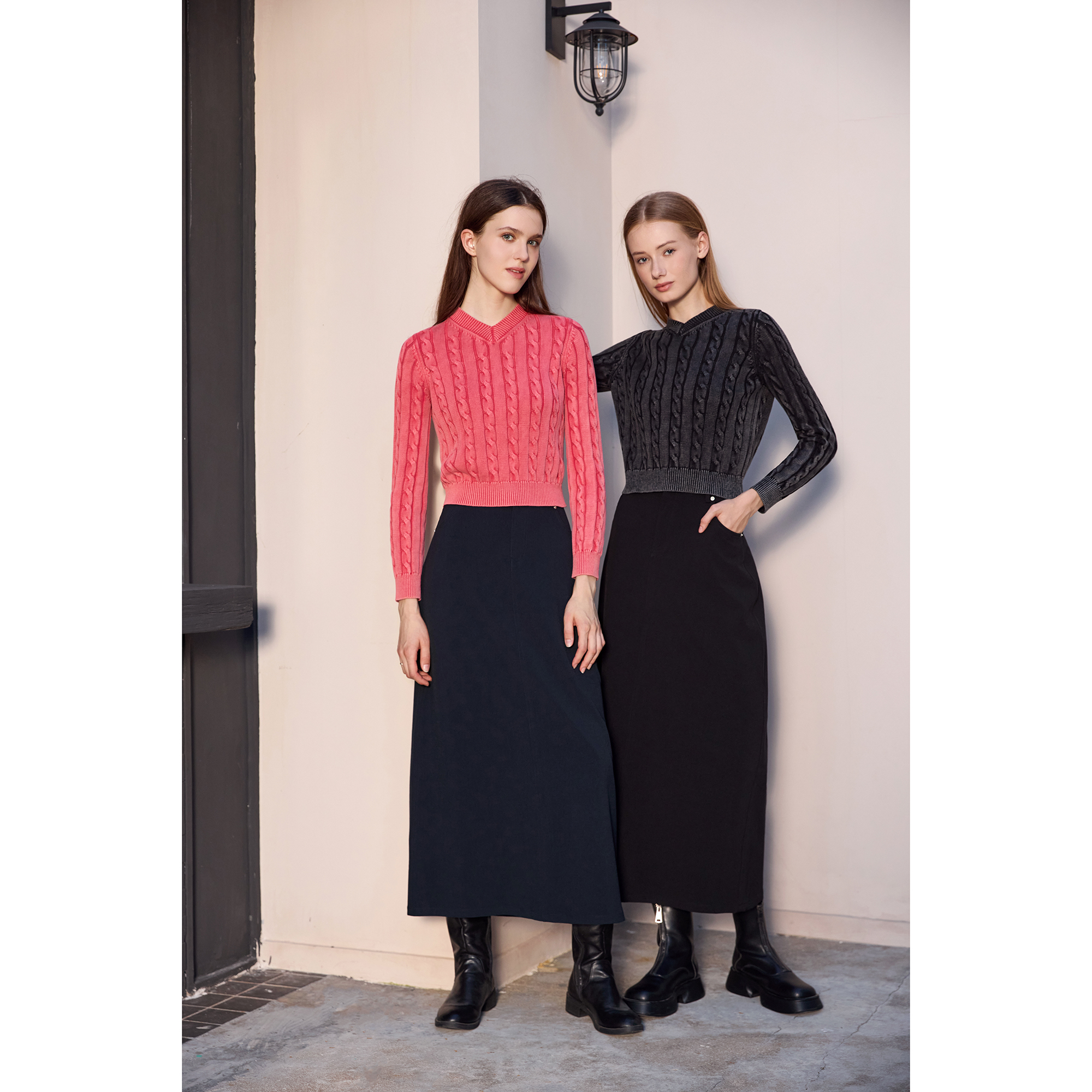 AP2026 Dames gewassen trui Herfst- en winterkabeltrui Stretchrok en modieuze leren rok