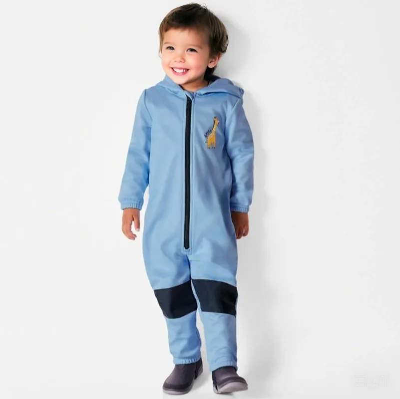Children's outdoor soft-shell onesies are waterproof and fleece breathable
