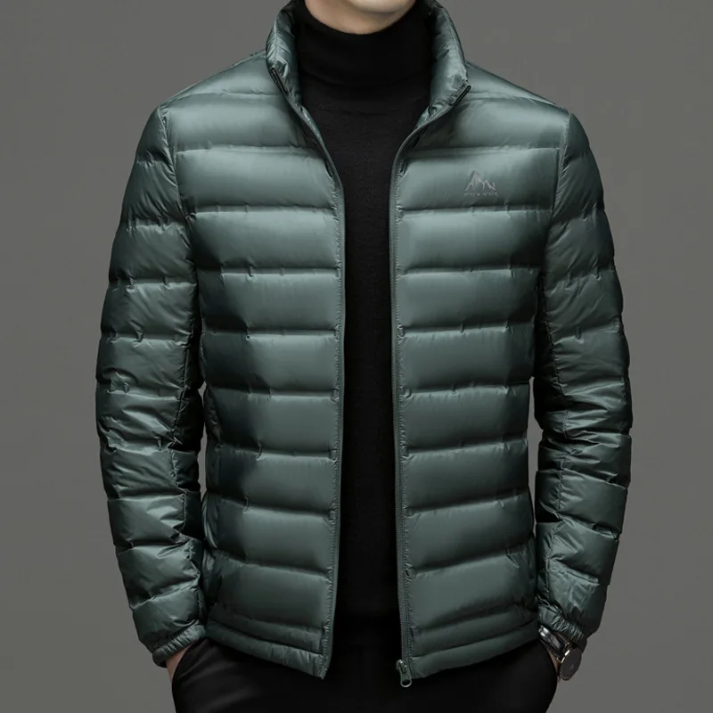 ฤดูใบไม้ร่วงและฤดูหนาวเสื้อแจ็คเก็ตลงผู้ชาย high-end STAND COLLAR น้ําหนักเบาลงเสื้อแจ็คเก็ตขนห่านสีขาวลงเสื้อแจ็คเก็ตอุ่น