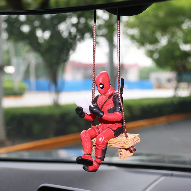 Marvel Deadpool รถกระจกมองหลังจี้อ่าน Deadpool รถจี้ Mini รุ่นของเล่น Action Figure ใหม่ร้อนคริสต์มาสของขวัญ