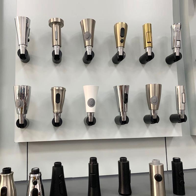 G1/2 ห้องครัวดึงหัวก๊อกน้ํา Chrome ฝักบัวหัวฉีด Sprayer ห้องน้ําอ่างล้างจานเปลี่ยนอุปกรณ์เสริมชายหัวข้อหัว Aerator