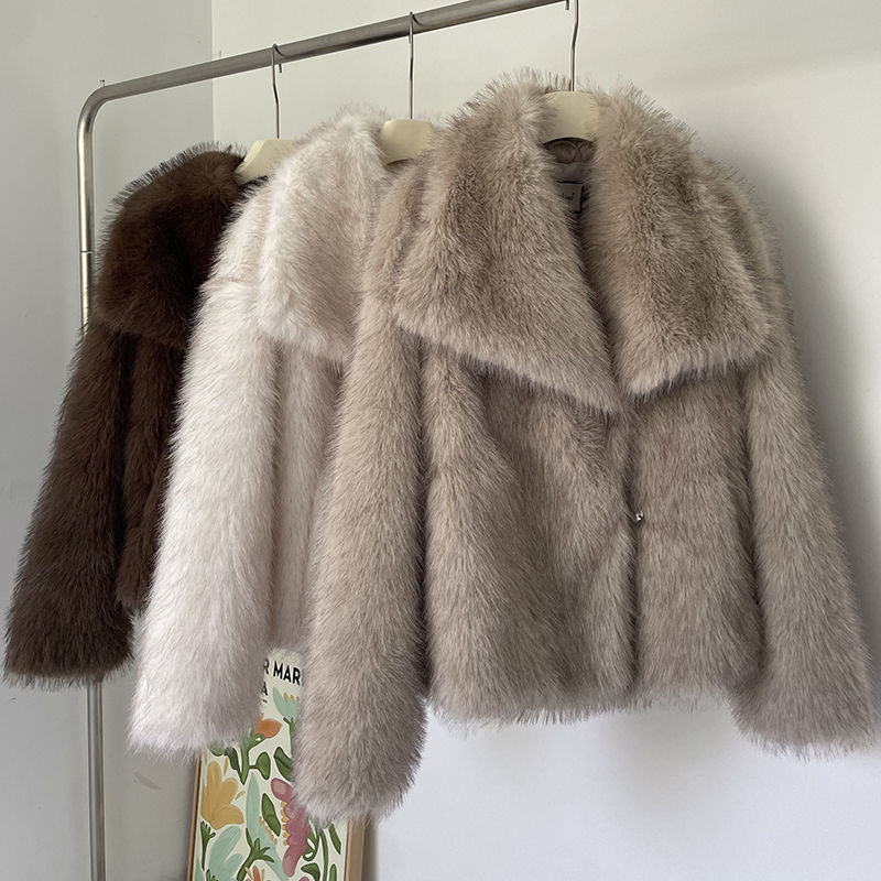 2024 Winter Nieuwe Mode Gradiënt Pluizige Bontjas Vrouwen High Street Luxe Grote Bontkraag Faux Vos Bont Jas Vrouwelijke Overjassen
