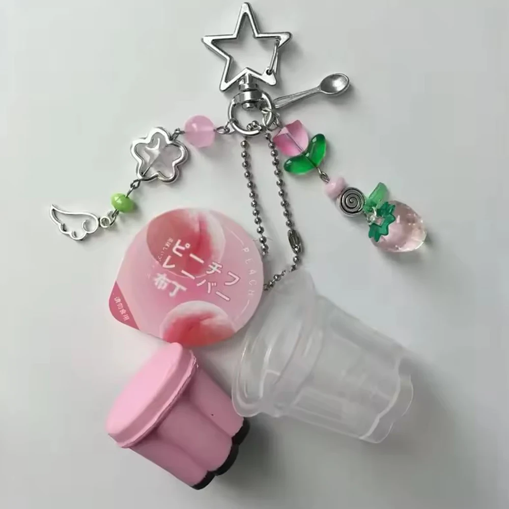 일본 푸딩 키 체인 핑크 옐로우 에그 플랜 Strewberry 비드 참 키 펜던트 Y2K Heisei Retro Aesthetic Beaded Keychain