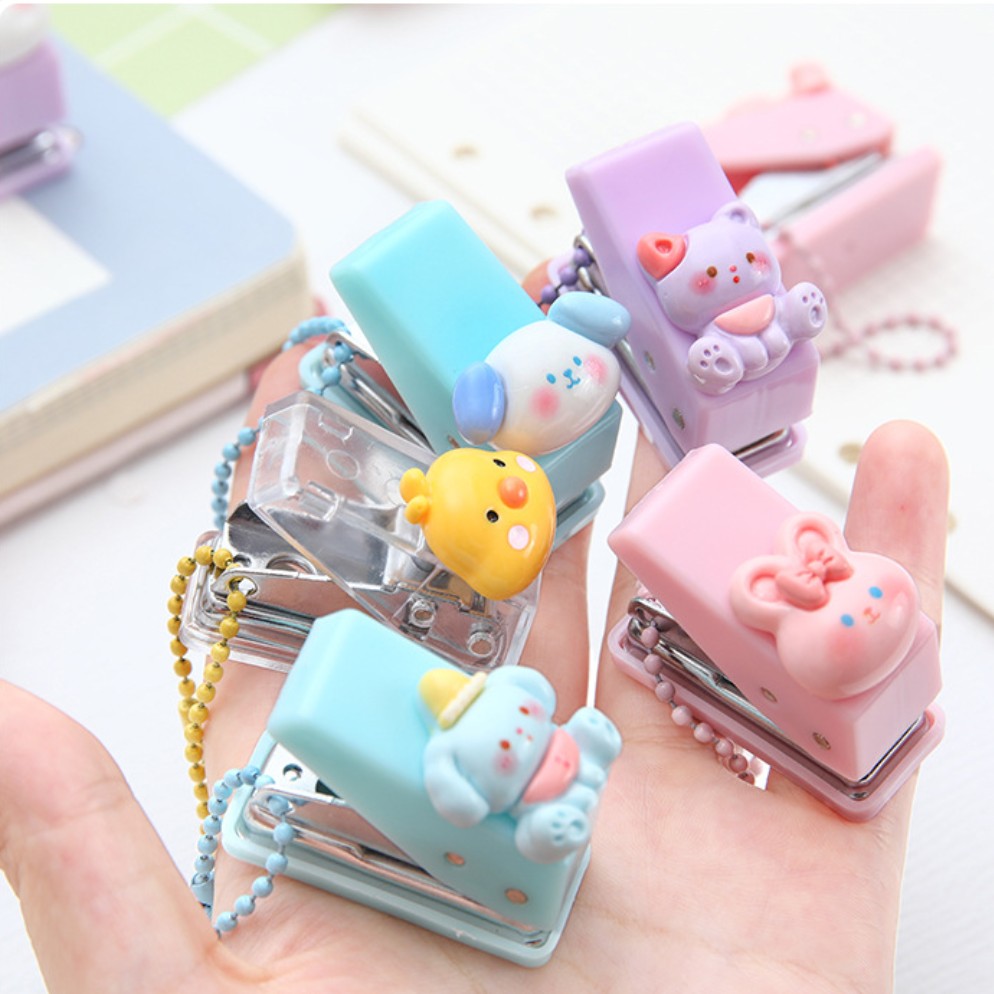 Śliczny przenośny Mini 1 dziurkacz Cartoon Animal Paper Puncher Maszyna do oprawy książek Szkolne artykuły biurowe Artykuły papiernicze dla uczniów Prezent