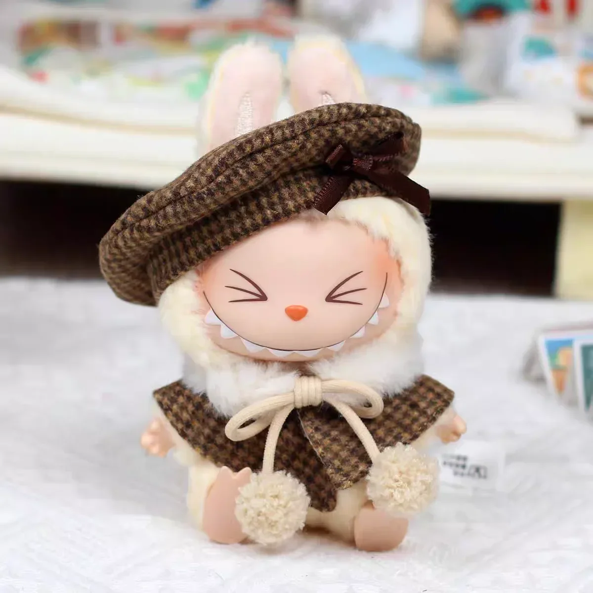 Für 15 cm süße Labubu V1 V2 Mini-Puppe, stilvolles Gitter, Retro-Umhang mit Baskenmütze, Set, Labubu-Kleidung, Outfit, Labubu-Ropa-Kleidung, Geschenk