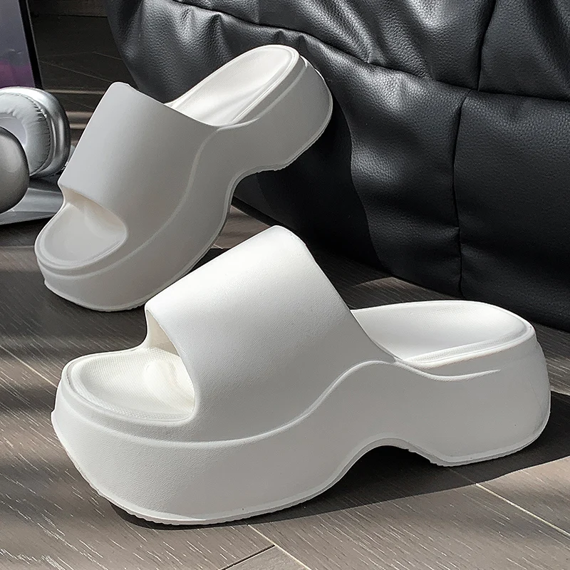 Einfarbige klobige Plateau-Hausschuhe für Damen, 2025, Sommer, rutschfeste Keilsandalen, Damen, Outdoor, dicke Sohle, Rutschen, Schuhe, weiblich