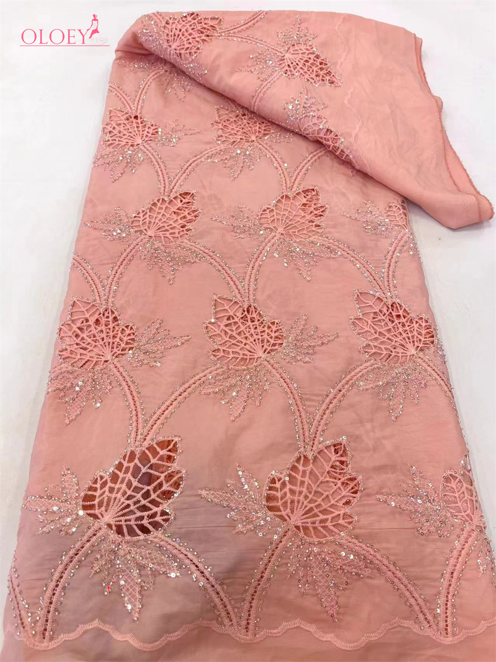 結婚式のドレスのためのアフリカのナイジェリアのレース生地、ファッショナブルな刺embroidery、環境に優しい色、フランスのメッシュ