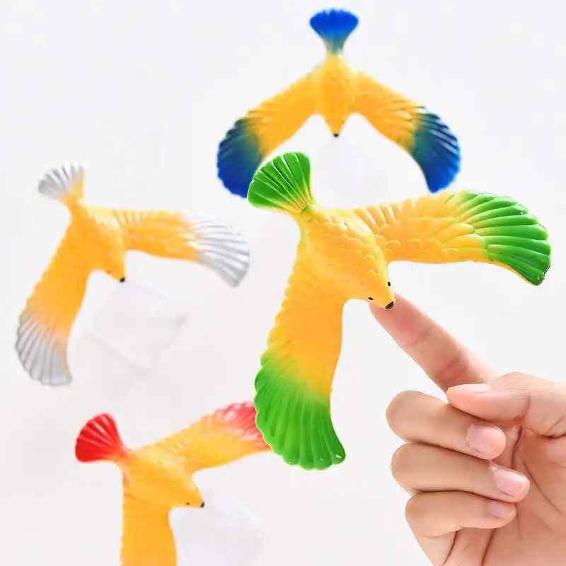 1/3/5 Chiếc Ngộ Nghĩnh Amazing Cân Bằng Con Đại Bàng Kim Tự Tháp Đứng Magic Chim Bàn Đồ Chơi Trẻ Em Vui Học dropshipping