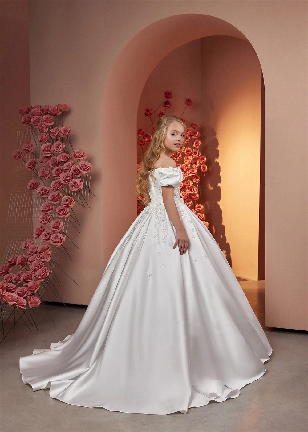 Elegante Blumenmädchenkleider für die Hochzeit, Satin, Perlen, Blumenmuster, bodenlang, für Mädchen, Kindergeburtstag, Erstkommunion