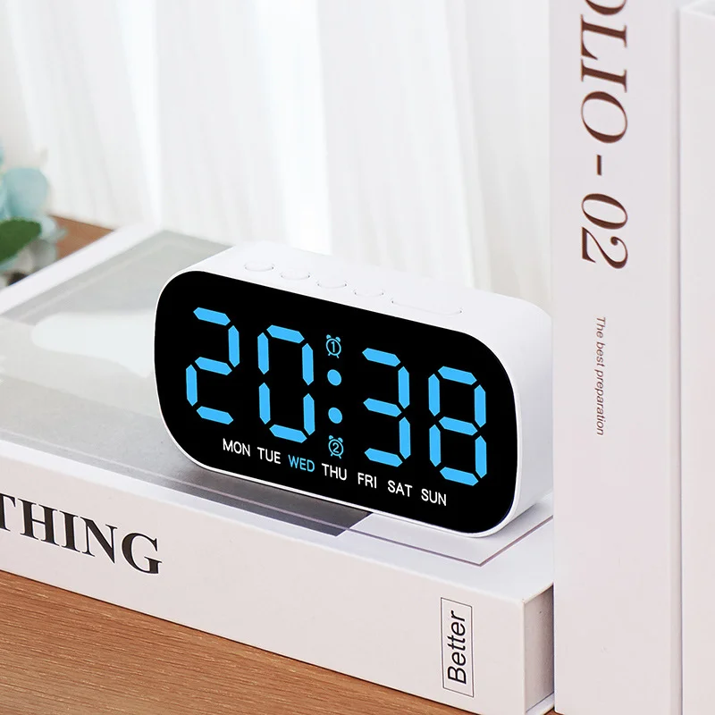 Reloj despertador digital con alimentación USB, temperatura, fecha, semana, alarma dual, modo nocturno, despertador, 5 niveles de brillo, reloj LED de 12/24H