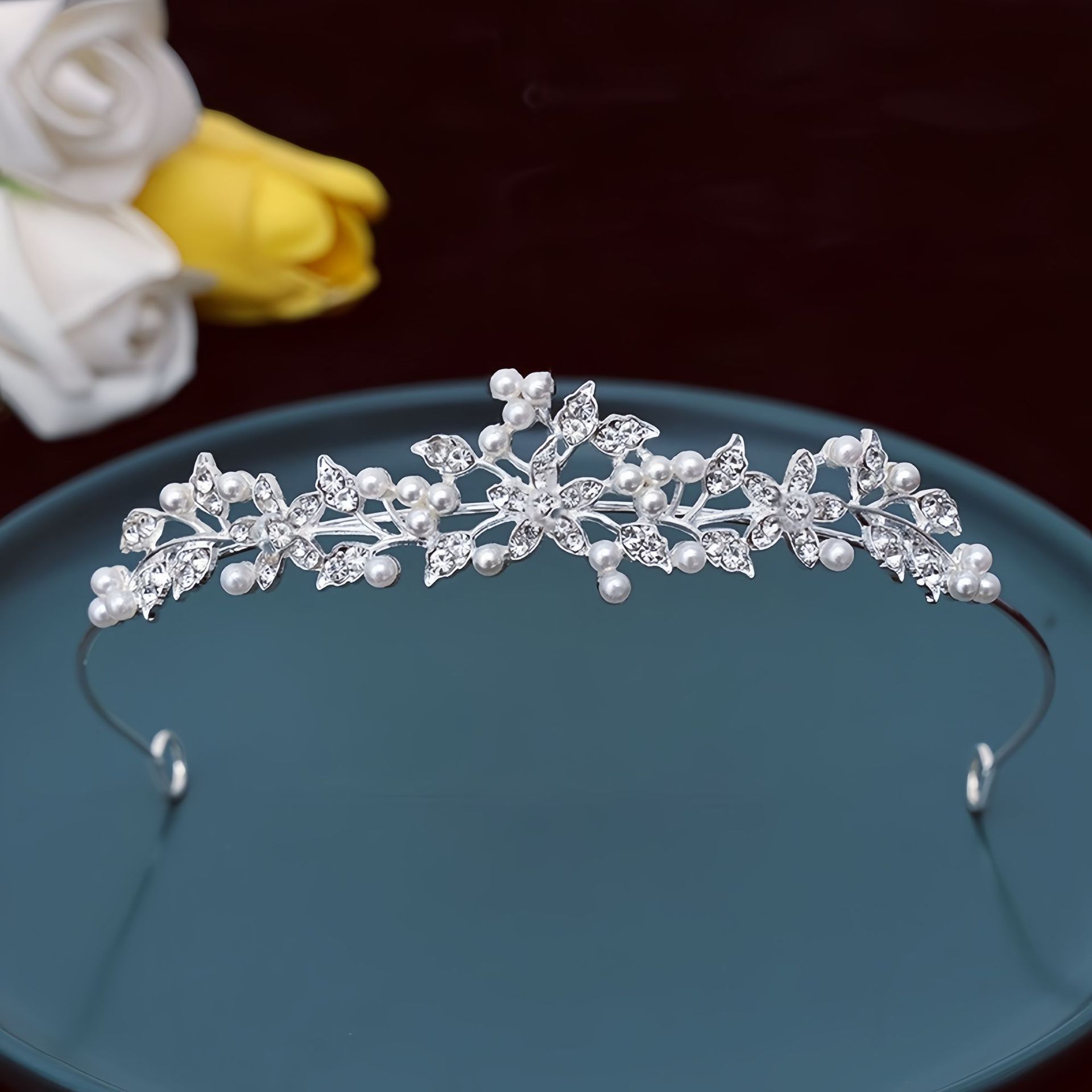 Bride Pearl Crown Headband Diamond Hair Accessories Alloy Rhinestone Princess Wedding Headband Bridal Headpieces Bride Crowns