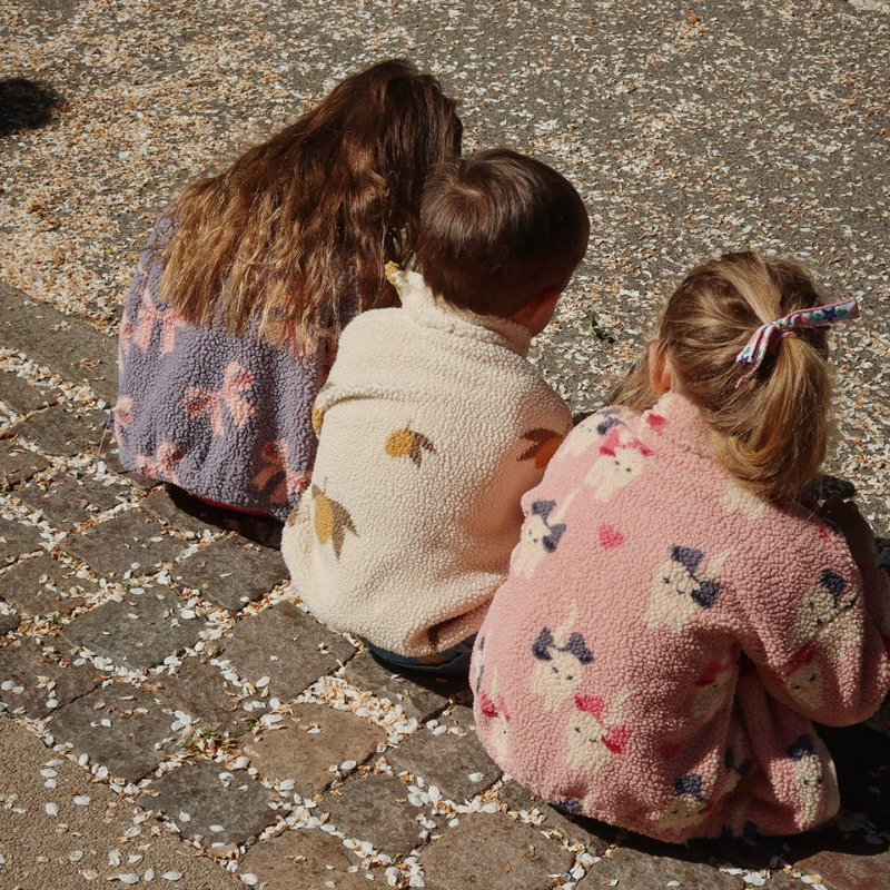 2025 KS ブランド冬ベビーガールズボーイズラムズウールチェリージャケット子供服男の子スパンコール漫画アウターウェア子供用コート 1-9 歳