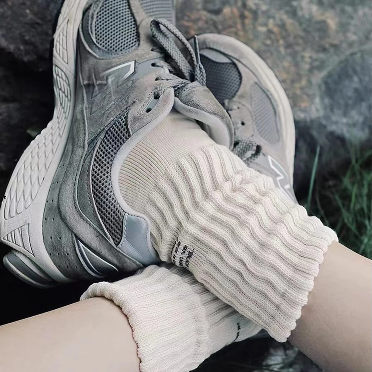 Calcetines de tubo medio con letras Vintage para hombre, calcetines deportivos gruesos sólidos japoneses, calcetines de punto con parte inferior de toalla para parejas