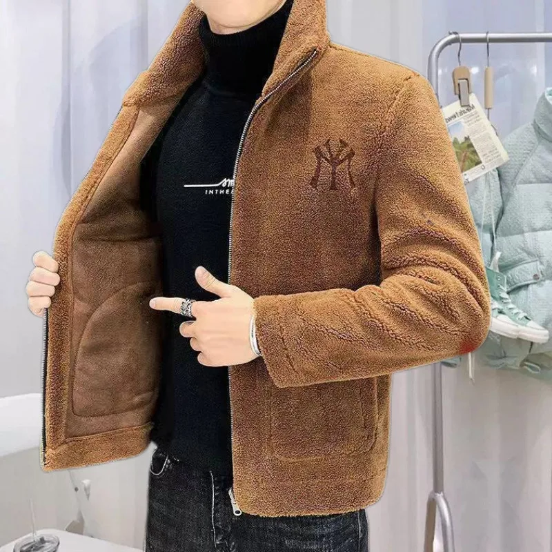 2024 nuevo abrigo de lana de cordero para otoño/invierno para hombre, abrigo de algodón con forro polar grueso a la moda para hombre