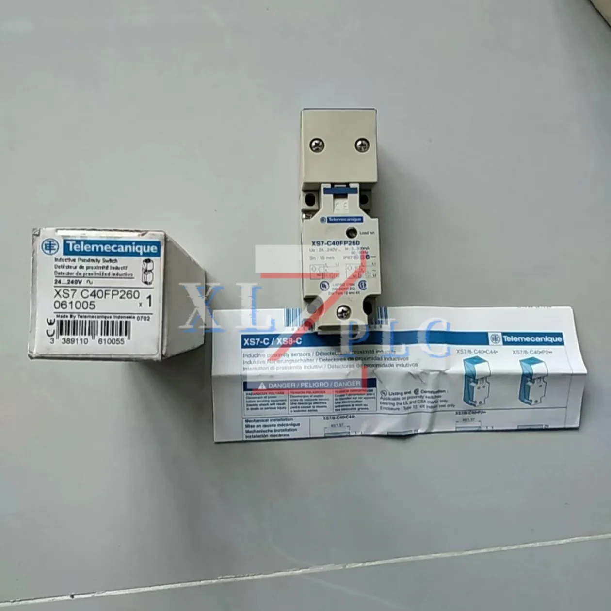 Sensor de interruptor de proximidad nuevo original XS7-C40FP260