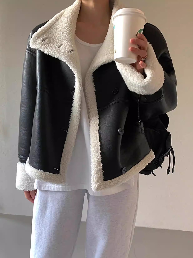 シックな冬ヴィンテージスタイリッシュなラペルルーズスプライシングPUレザーファー長袖レディースジャケットファッショナブルなオールマッチアウター