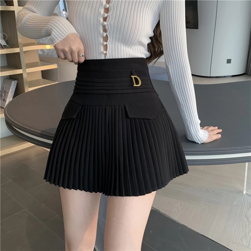 Zwarte Geplooide Rokken Vrouwen Hoge Taille Mini Rok Metalen letra D Ontwerp A-lijn Clubwear Koreaanse ropa de calle Sexy Tonen Ca
