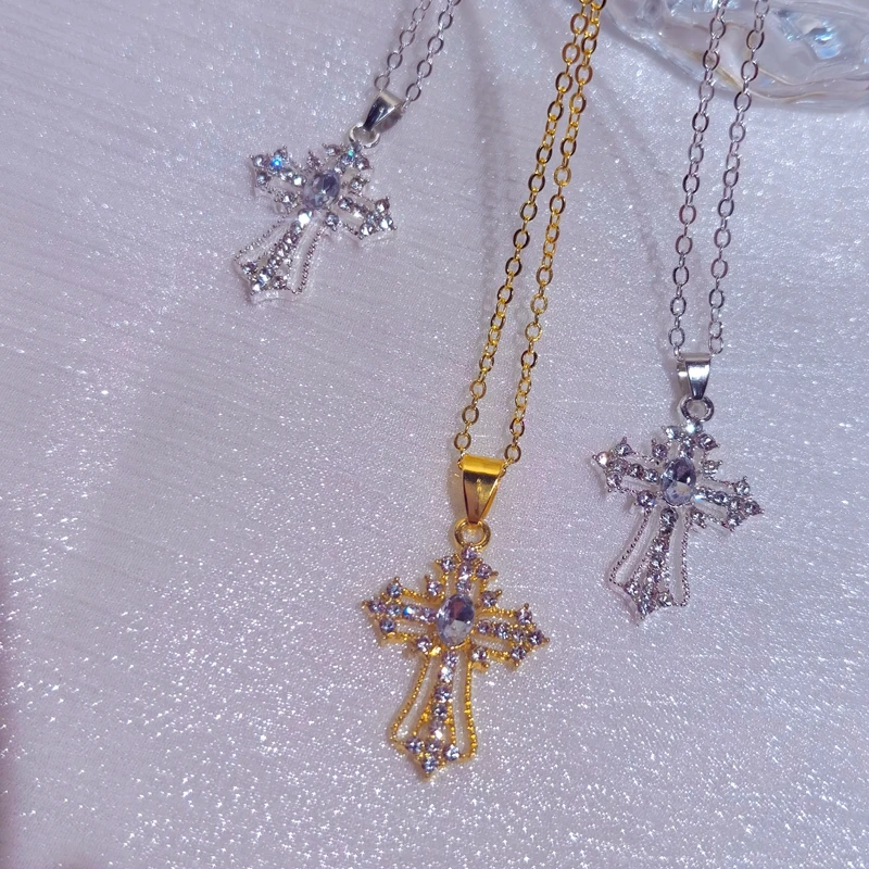 Y2K PunkคริสตัลBig Crossสร้อยคอจี้สําหรับหญิงชายGothicไม่สม่ําเสมอCross Clavicle Chainสร้อยคอความงามเครื่องประดับ