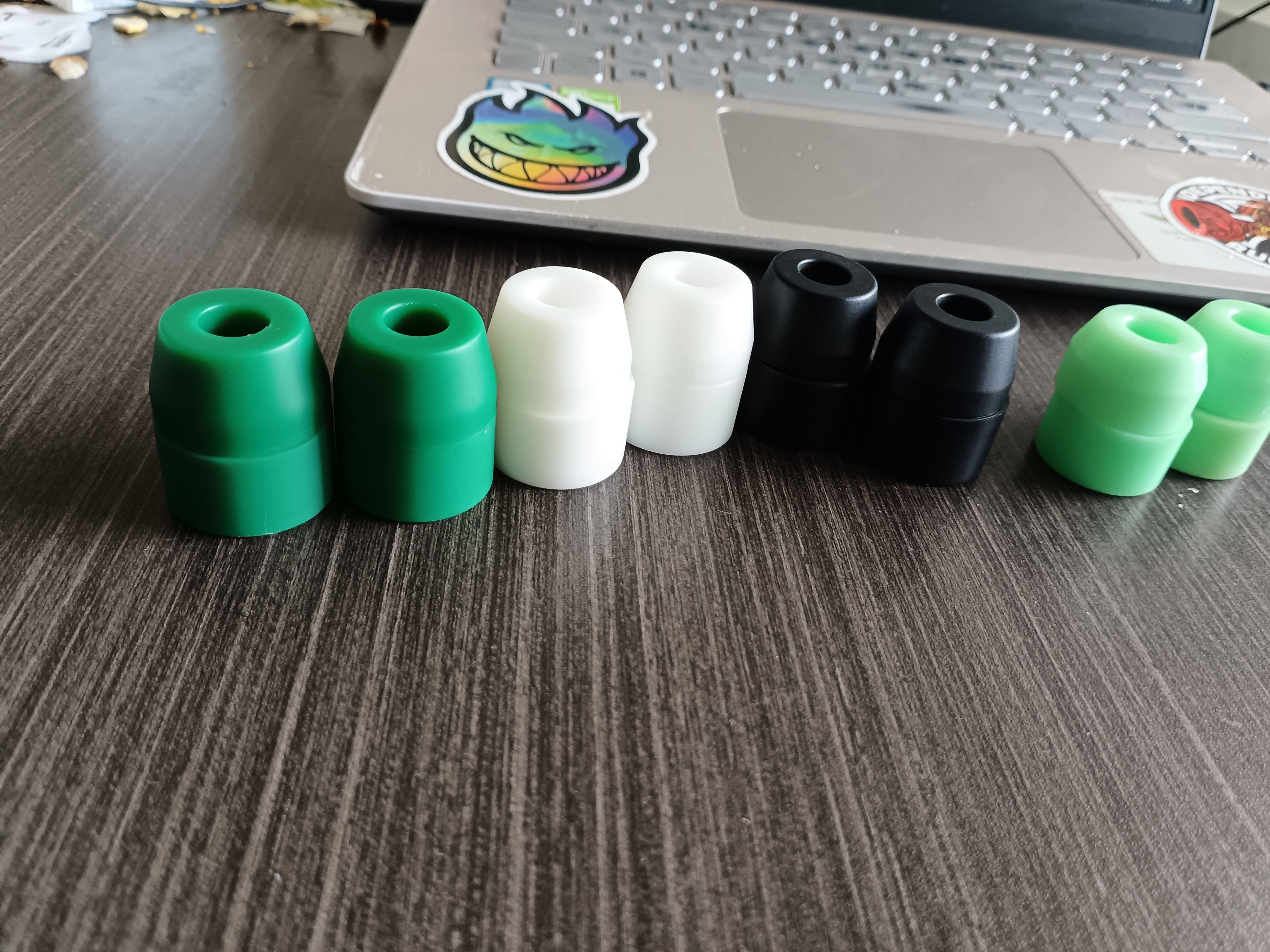 サーフスケートボードとトラック用のpuカーバーブッシング、15-15-25mm 85a 90a、cx4