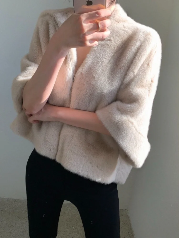 Casaco de Inverno Estiloso com Zíper, Manga Curta e Capuz, Jaqueta de Couro Plu para Mulheres, Estilo Casual para o Dia a Dia
