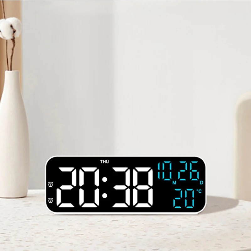 Einfache digitale Wecker Multifunktions-LED-Uhr Sprach steuerung Temperatur und Datum Wochentag Anzeige Nacht modus Schreibtisch uhr