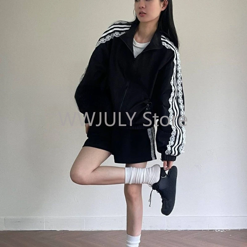 レースパッチワークストライプ日焼け防止ジャケット女性のための 2025 新しい韓国因果ジッパースタンドネックカーディガンコートトップデザイン