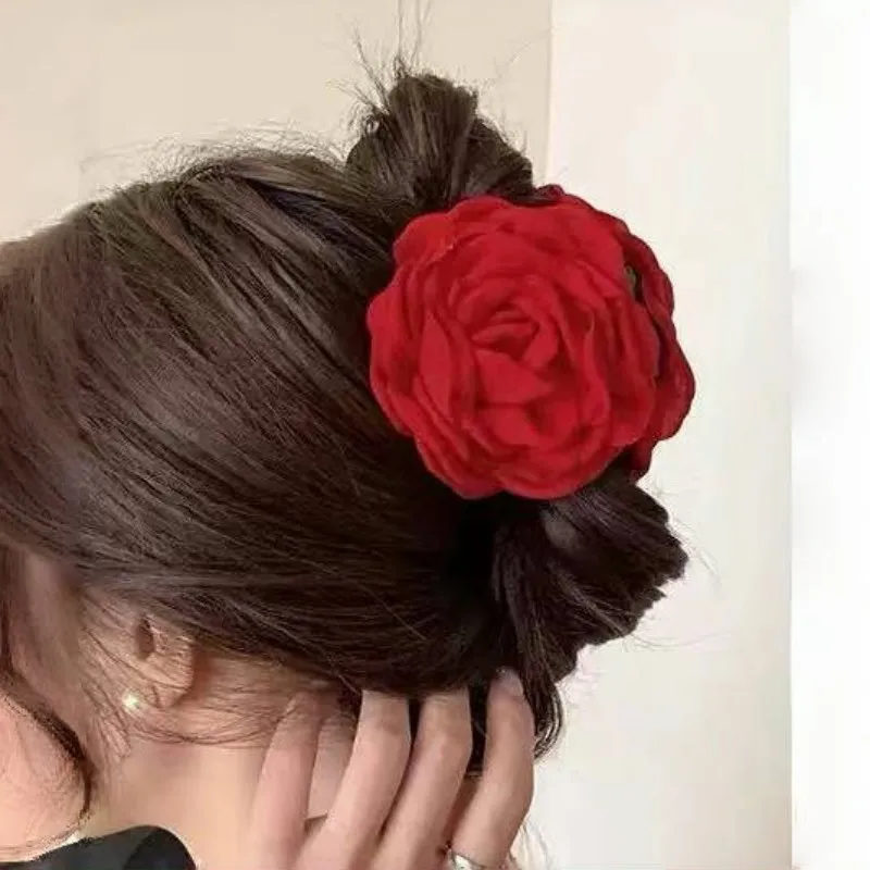 Grampo de cabelo tridimensional de alta qualidade com flor rosa estilo férias à beira-mar para mulheres