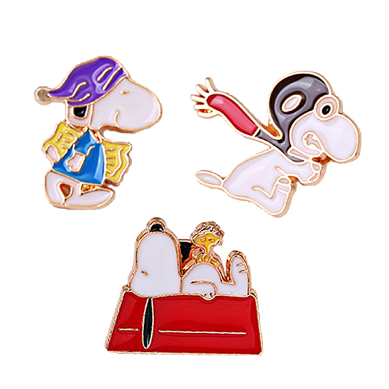 Snoopy Men Pin Ve Áo Thổ Cẩm Hoạt Hình Hình Huy Hiệu Da Bò Lapel Pin Nữ Trang Sức Phụ Kiện Trang Trí Quà Tặng
