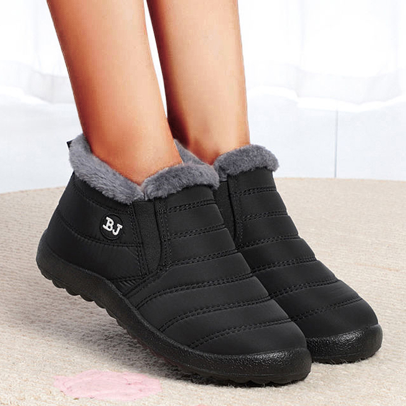 Botas de nieve para Mujer, zapatos suaves, Botas gruesas de talla grande, botines de piel para Mujer, nuevos zapatos para parejas, Botas de invierno con plataforma para Mujer