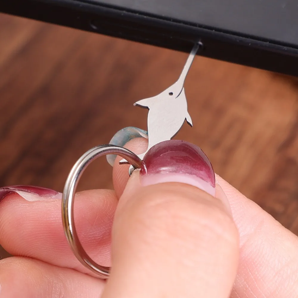 Aiguille universelle en acier inoxydable en forme de poisson-épée, dé à coudre pour Smartphone, retrait du plateau de carte Sim, broche d'éjection, outil clé, pointes de cartes Sim