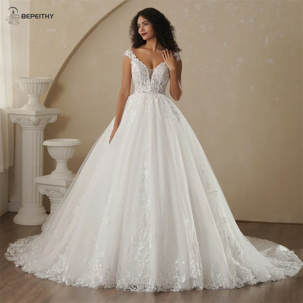 BEPEITHY personnalisé col en V manches courtes princesse robes De mariée pour les femmes 2025 printemps dentelle Boho robe De mariée robes De Novias