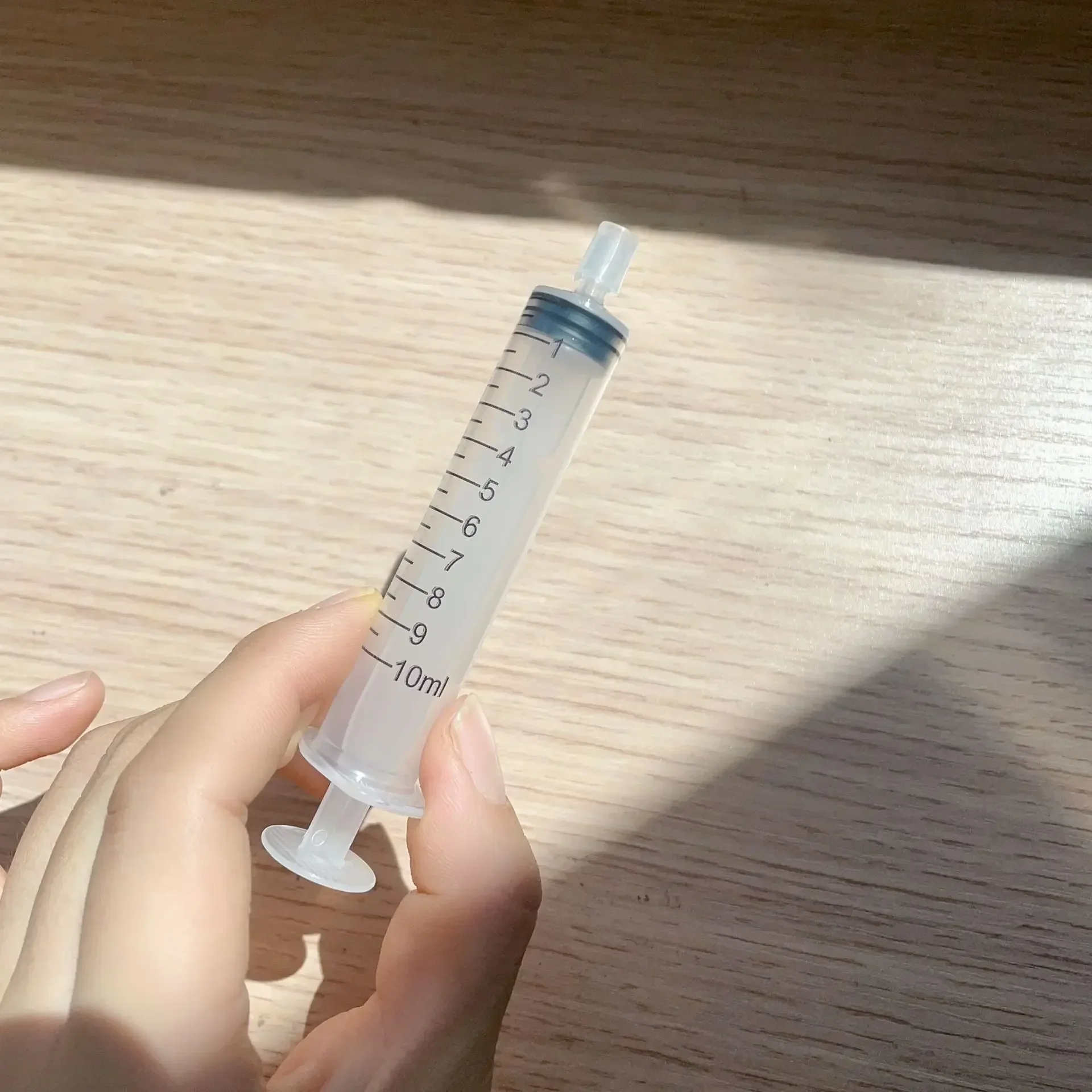 Dispensador de Jeringa Precision de 10ML para Cosméticos y Fragancias: Medición transparente a prueba de fugas, ideal para un llenado preciso de agua