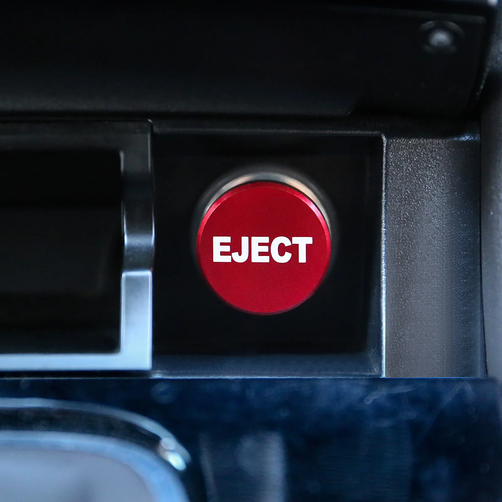 Tomada de carro isqueiro capa tomada universal 12v não fumar fogo míssil ejeção botão auto acessórios interiores