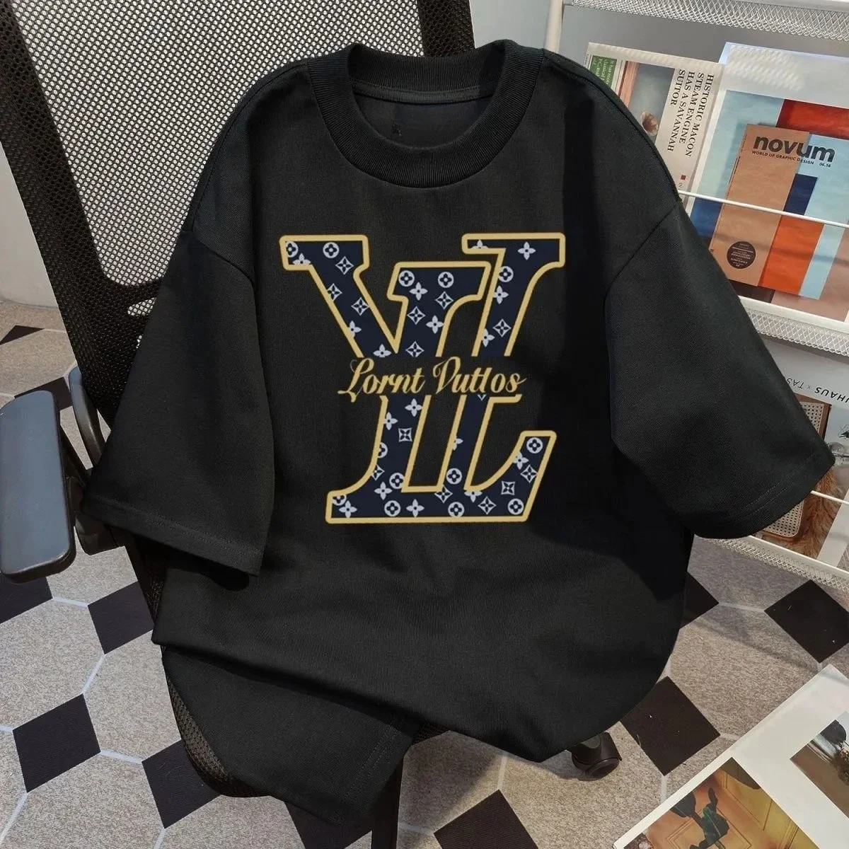 2025 verão 100% algodão puro impresso design camiseta de manga curta com um senso de luxo para homens e mulheres ins vestuário superior
