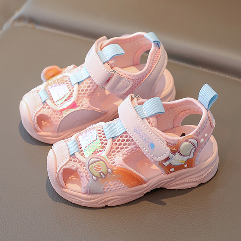 Летние сандалии в корейском стиле для девочек, трендовые модные детские спортивные сандалии 2025 года, дышащие детские сандалии с вырезами