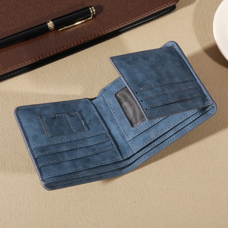 Vintage-Geldbörse für Herren aus mattem Leder – dreifach gefaltet in Kaffeebraun mit mehreren Kartenfächern, Geldklammer und Ösendetail