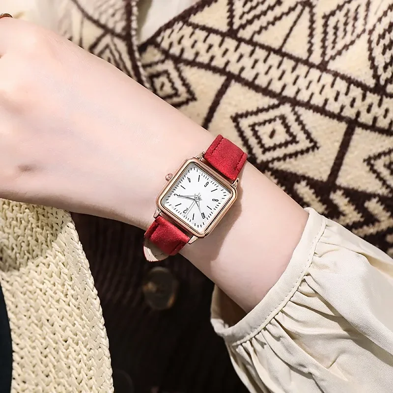 Reloj de cuarzo Simple a la moda para Mujer, Reloj de pulsera para Mujer, Reloj informal de cuero rojo para estudiantes de negocios