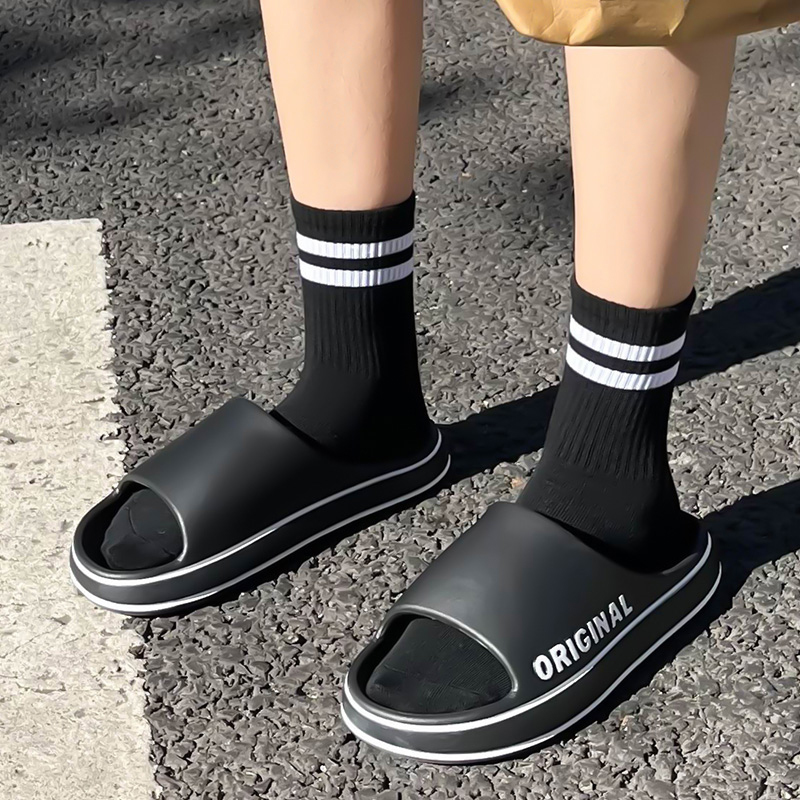 Feslishoet-Zapatillas de playa con letras para hombre y mujer, chanclas antideslizantes de suela gruesa de Color sólido para interior y baño, sandalias de verano para parejas