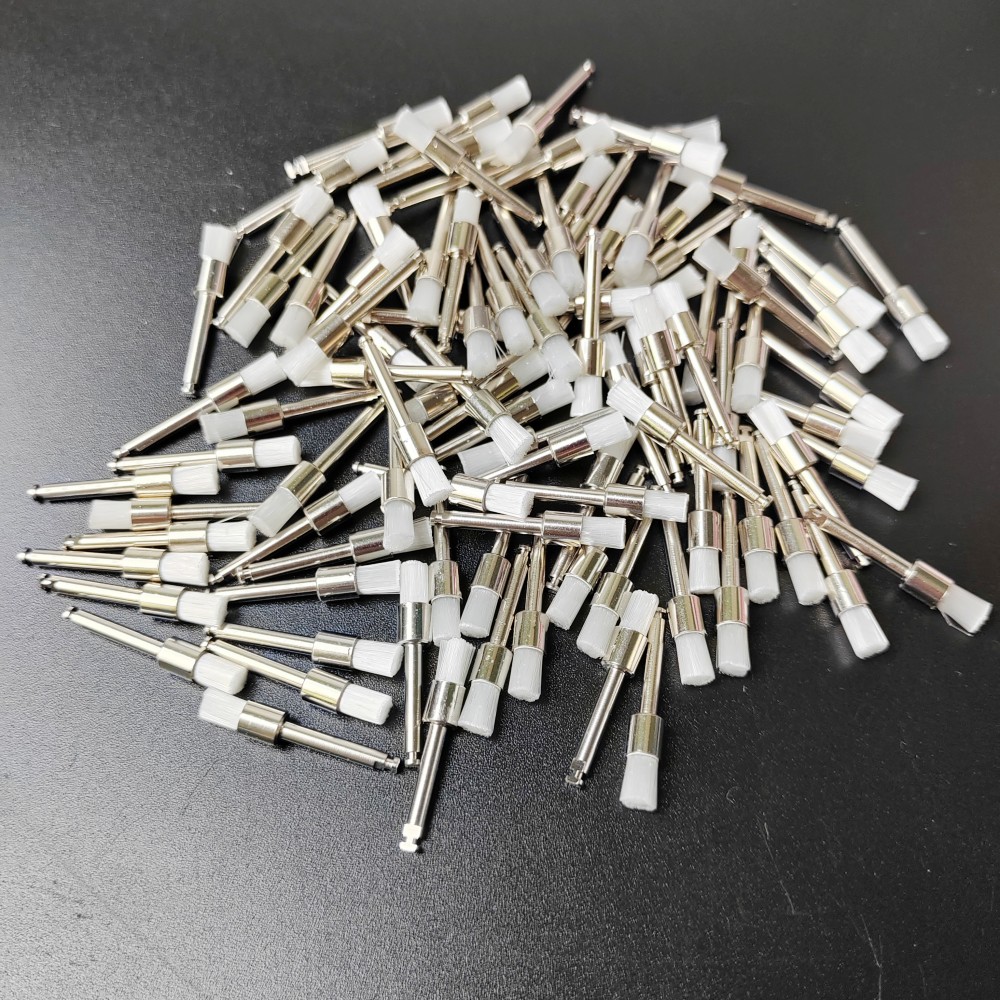 100pcs วัสดุทันตกรรม Prophy Prophylaxis แปรงสีขาวแปรงขัดไนลอน RA Shank 2.35 มม.ทันตกรรมขัด