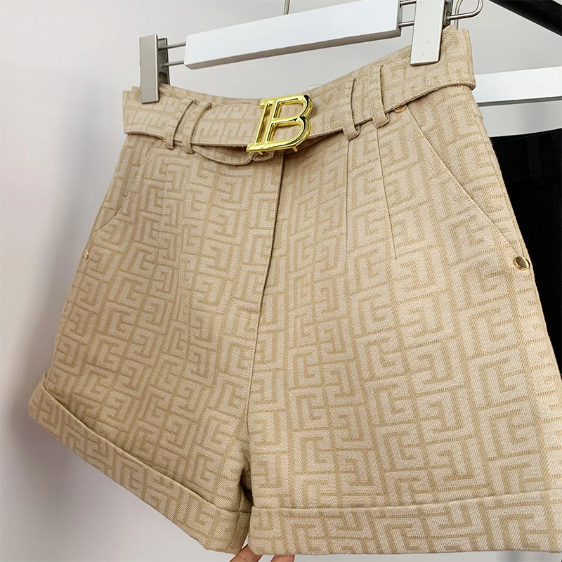 6 colores para elegir Pantalones cortos de mezclilla lavados con textura rosa para mujer con cinturón Pantalones vaqueros de calidad de estilo casual